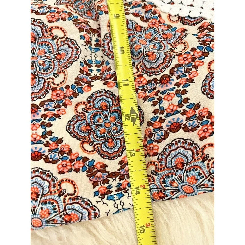 URBAN OUTFITTERS URMODA PAISLEY CROCHET CROP TOP BOHO FESTIVAL S - Picture 4 of 6
